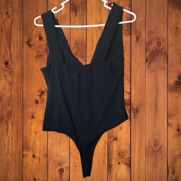 Little Black Bodysuit Women's Large V-Neck Black Sleeveless Bodysuit Classic - Picture 4 of 4